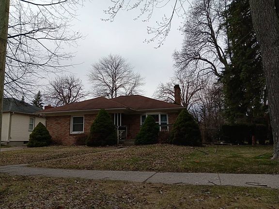 2nd image of 3217 Court St