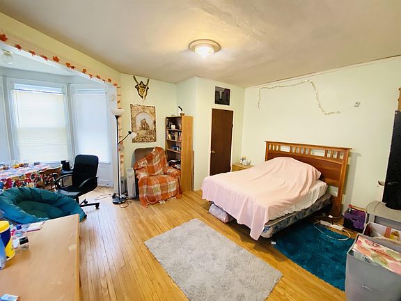 4th image of 71 Leroy St APT 1F
