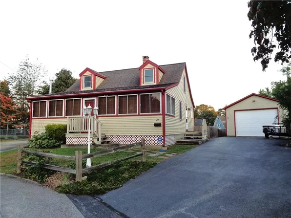 24 Collation Cir, North Kingstown, RI 02852