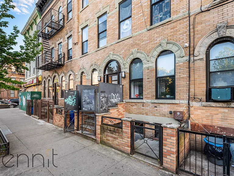 638 Wilson Ave #2L — Photo 11