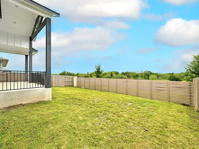 8709 Lullwater Trl — Photo 33