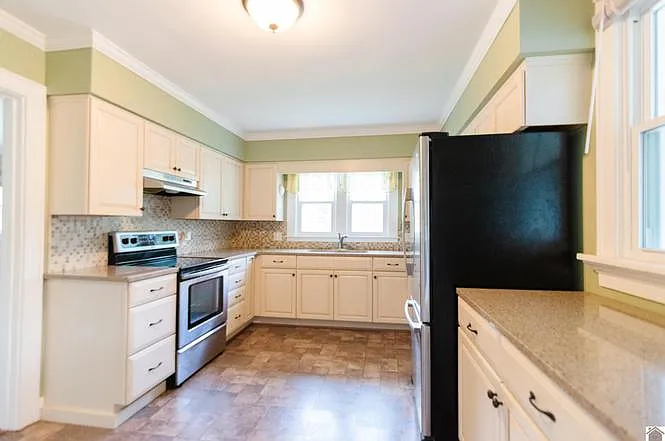 214 Hamby Ave — Photo 16