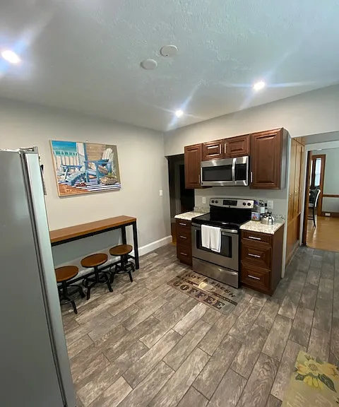 371 Lexington St #2 — Photo 5