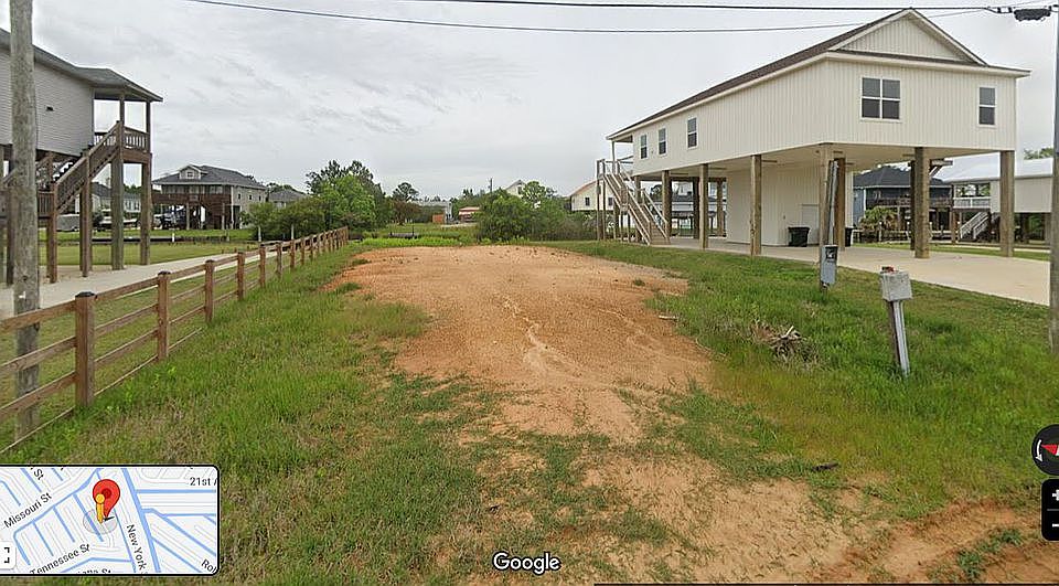 1st image of 11038 Iowa St