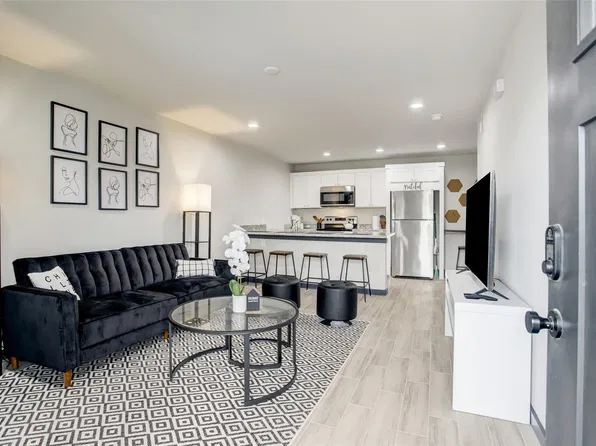 3448 Elgin St #1, Houston, TX 77004