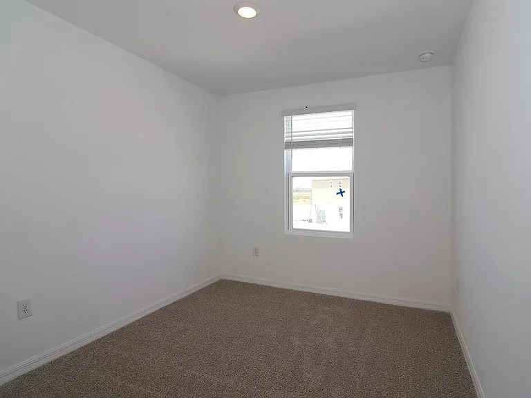 11783 Glenside Ter — Photo 15