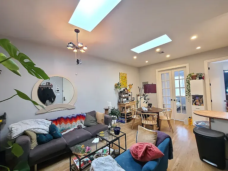 1180 Halsey St #3 — Photo 3