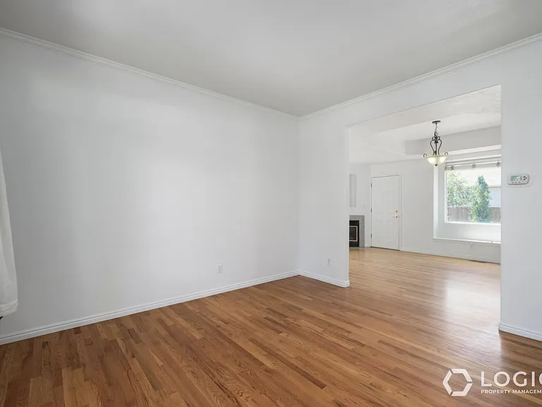 166 E Rawlins Ln — Photo 5