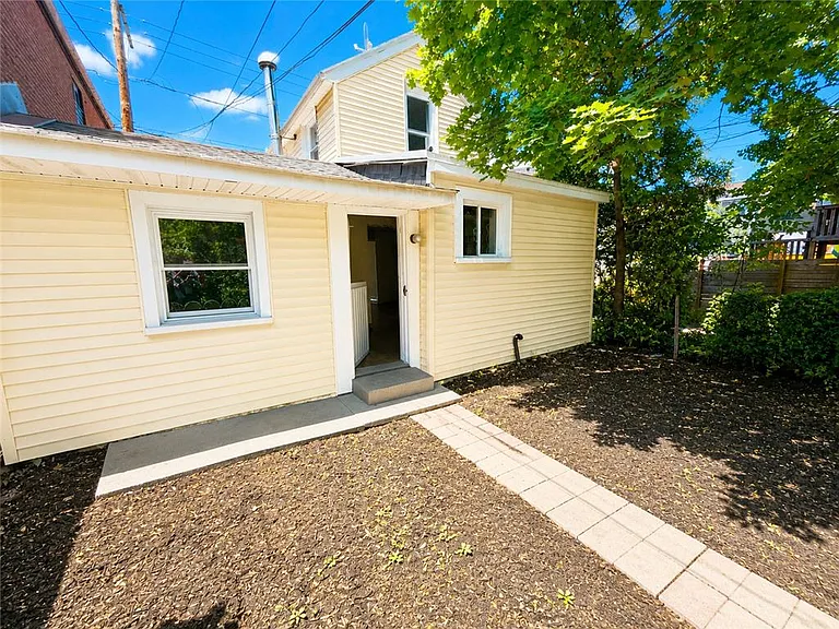 508 Riegel St — Photo 8