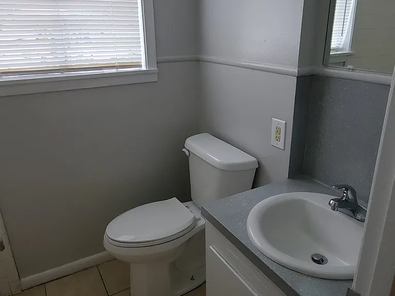 1676 E Hempstead St #2 — Photo 5