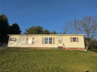 2385 Chase Rd, Carrollton, OH 44615