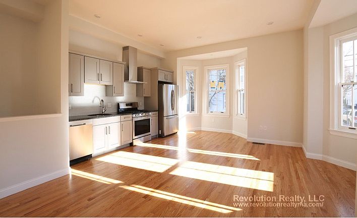 1st image of 19 Lincoln Ave
