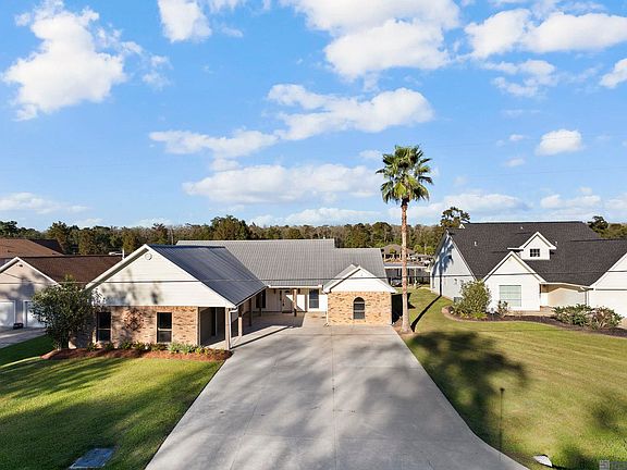 4th image of 13538 Bayou Terrace Dr