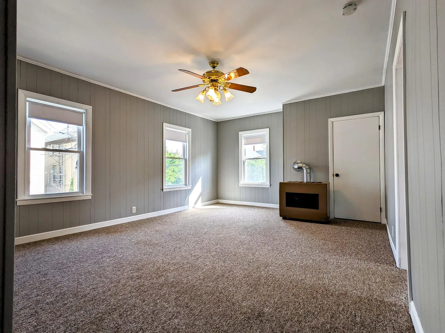 2 bed, 1200 sqft, $1,850 — Photo 2