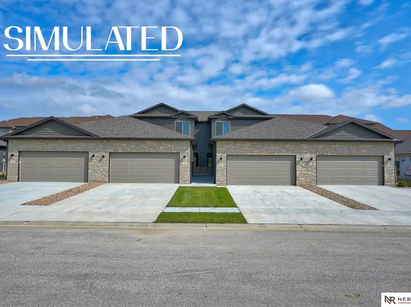 2834 Kings Corner Dr, Lincoln, NE 68516