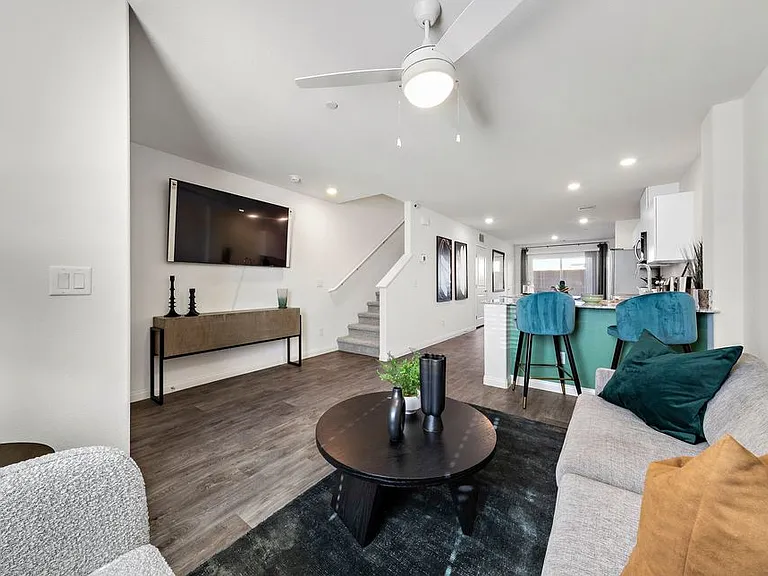 5616 Craftsman Ave — Photo 3