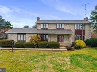 10151 Amsterdam Rd, Waynesboro, PA 17268