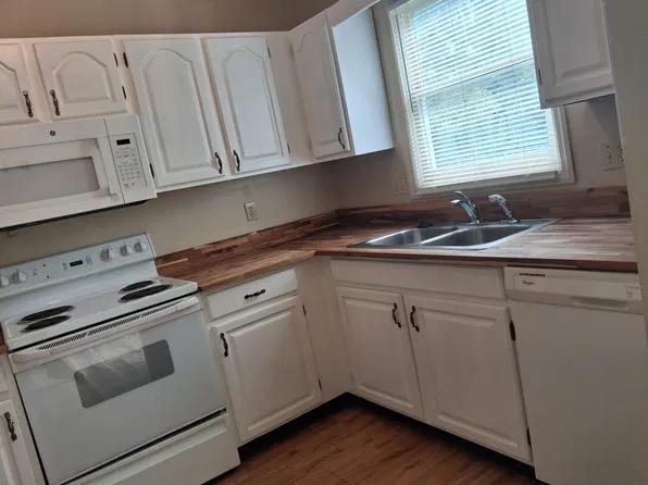 105 Arcadia Ln APT A, Oak Ridge, TN 37830