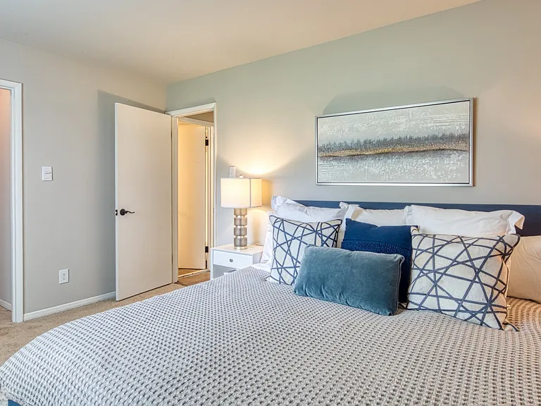Model Master Bedroom