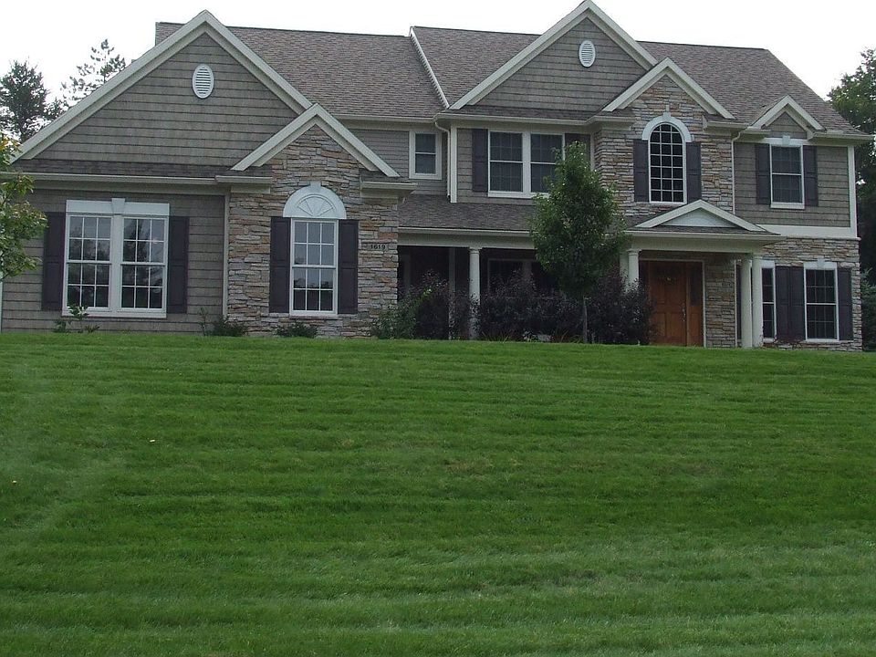 Exterior Street View