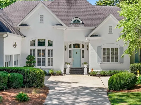 170 Helmsley Dr NW, Sandy Springs, GA 30327