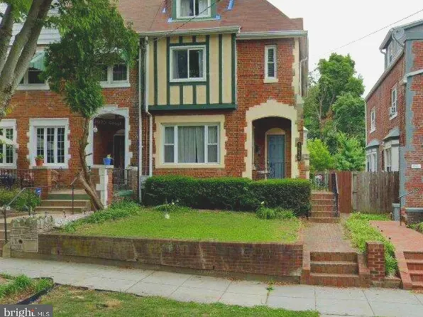 1513 Van Buren St NW, Washington, DC 20012