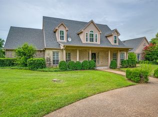 500 Navajo Ct, Runaway Bay, TX 76426