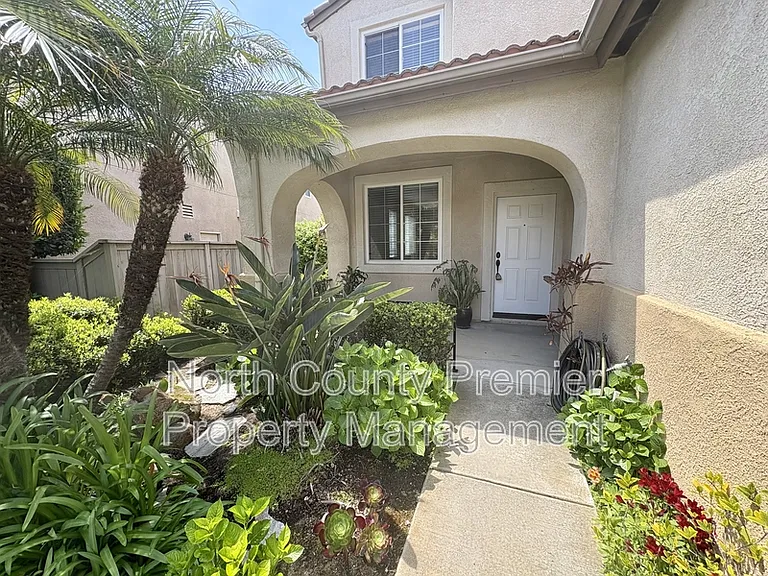 6071 Paseo Pradera — Photo 7