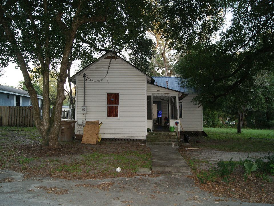 1st image of 619 NW 7th Ave