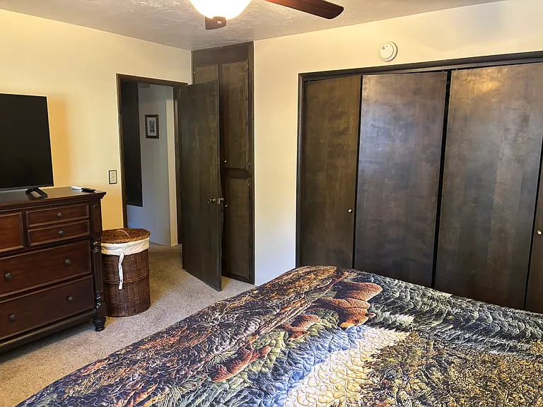 304 E Mojave Blvd — Photo 14