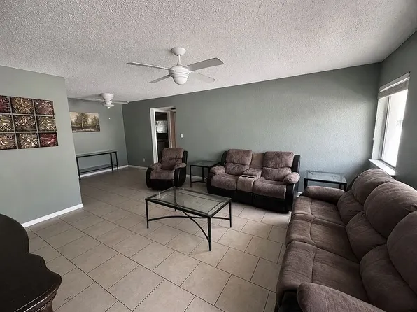 13365 Arbor Pointe Cir APT 201, Tampa, FL 33617