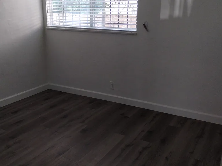 22320 Devlin Ave #1 — Photo 2