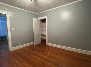 113 Pleasant St FLOOR 2, Cranston, RI 02910