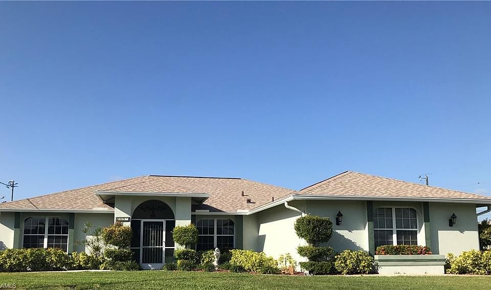 1st image of 205 SW 43rd Ln