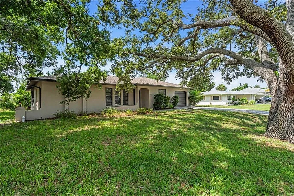 2 bed, 2.0 bath, 1220 sqft, $2,450 — Photo 3