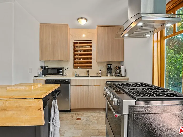 8298 Presson Pl — Photo 8