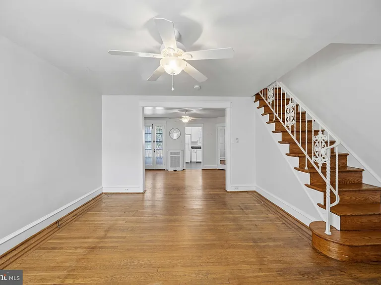 3323 Tilden St — Photo 10