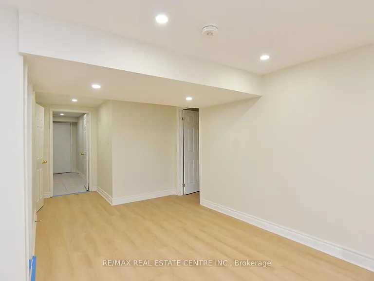 10 Sheldon Dr #BASEMENT — Photo 23