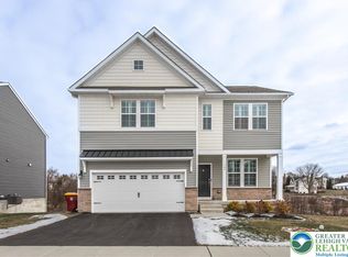 307 Knollwood Dr, Forks Township, PA 18040