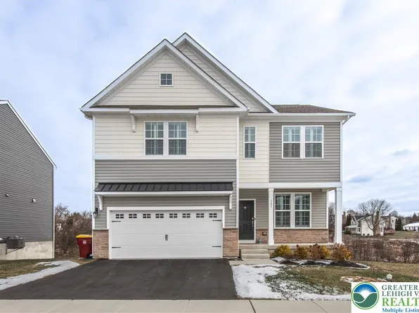 307 Knollwood Dr, Easton, PA 18040
