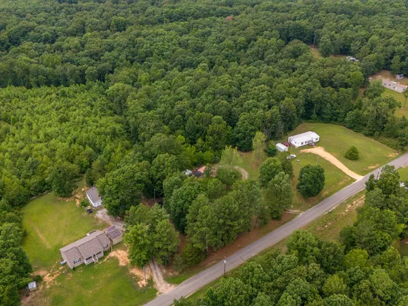 1665 Little Fish Trap Rd, Lawrenceburg, TN 38464