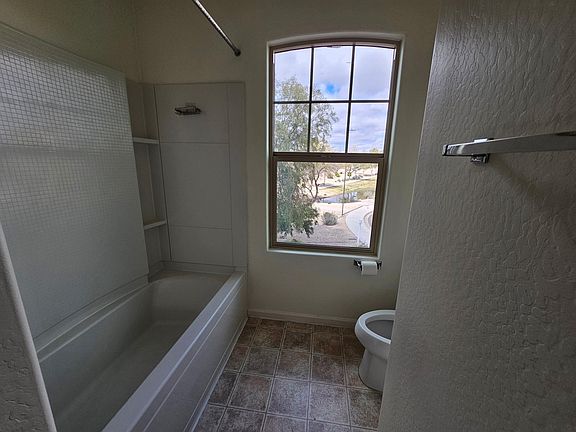 5th image of 17063 W Cocopah St
