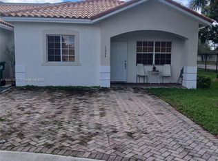 10984 SW 182nd Ln, Miami, FL 33157