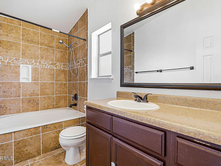 14214 Silver Point Ave — Photo 19