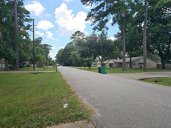 4th image of 3219 Brooktree Ln