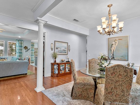 3rd image of 2703 Landon Ln