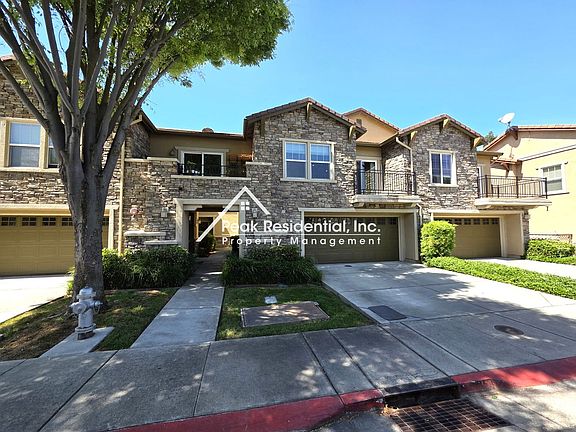 2nd image of 3301 N Park Dr Unit 2511