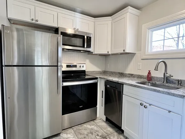 24 Highland Ave #4B, Northampton, MA 01060