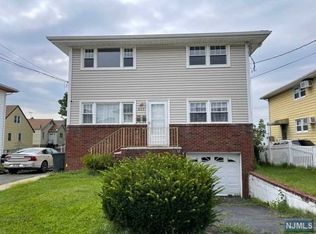 655 10th St FLOOR 2, Lyndhurst, NJ 07071