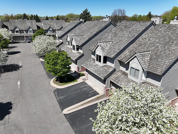 2nd image of 7476 Cahill Rd